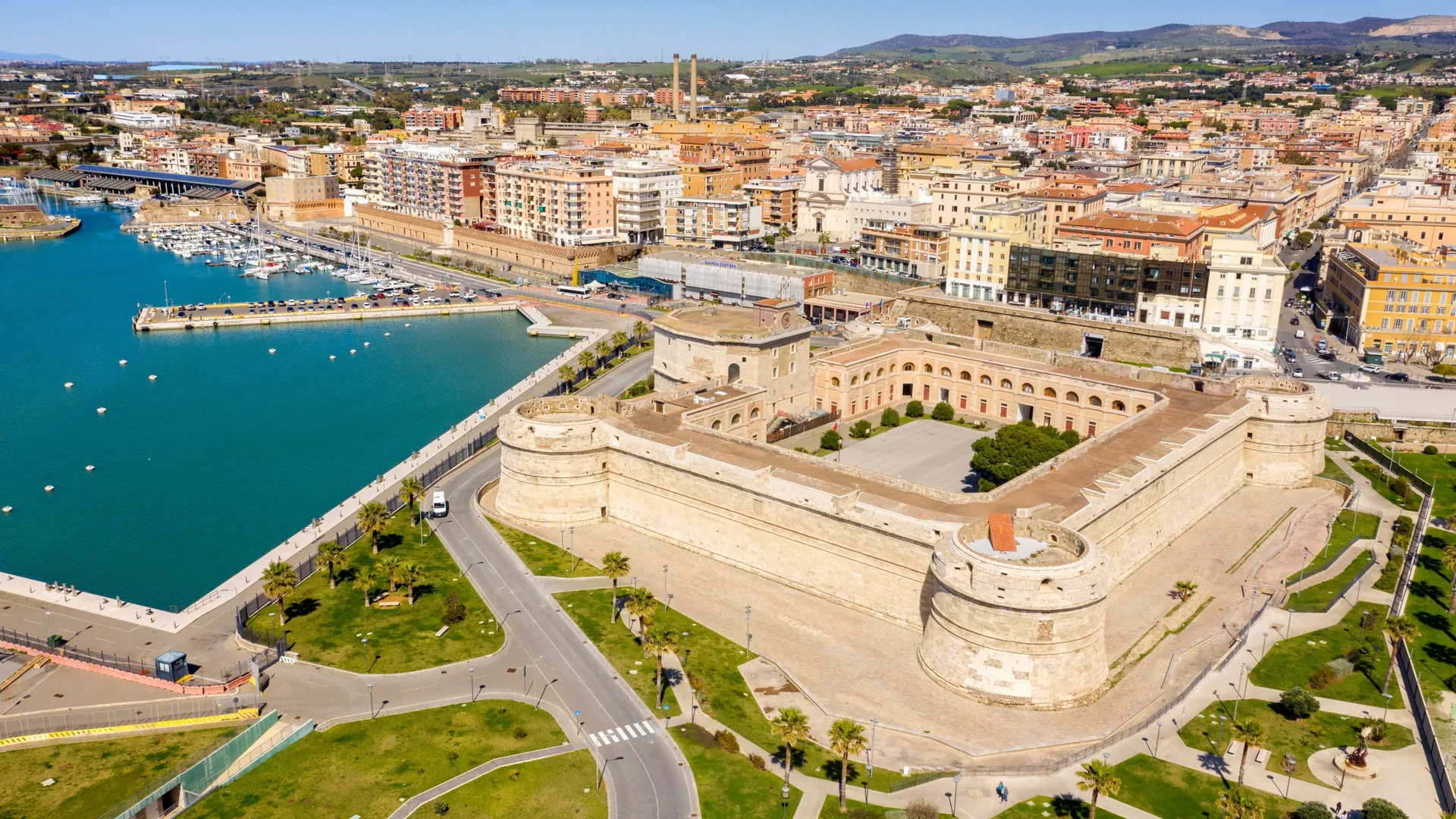 Amos Port-Suite, Civitavecchia (Lazio)