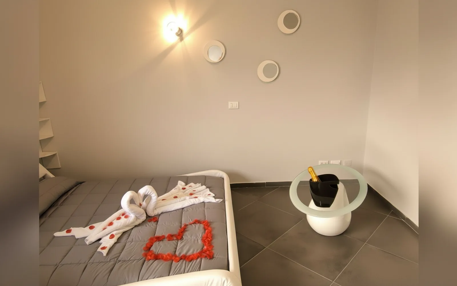 Amos Port-Suite, Civitavecchia (Lazio) — galleria foto 2