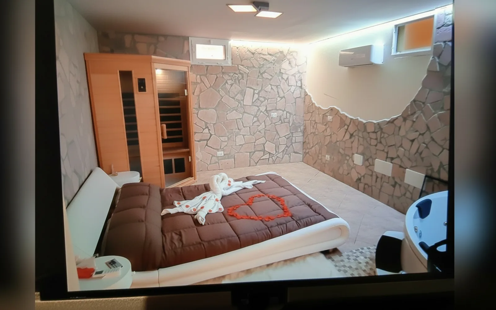 Amos Port-Suite, Civitavecchia (Lazio) — galleria foto 4